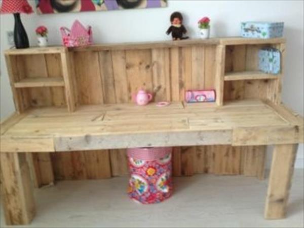 bureau enfant en palette